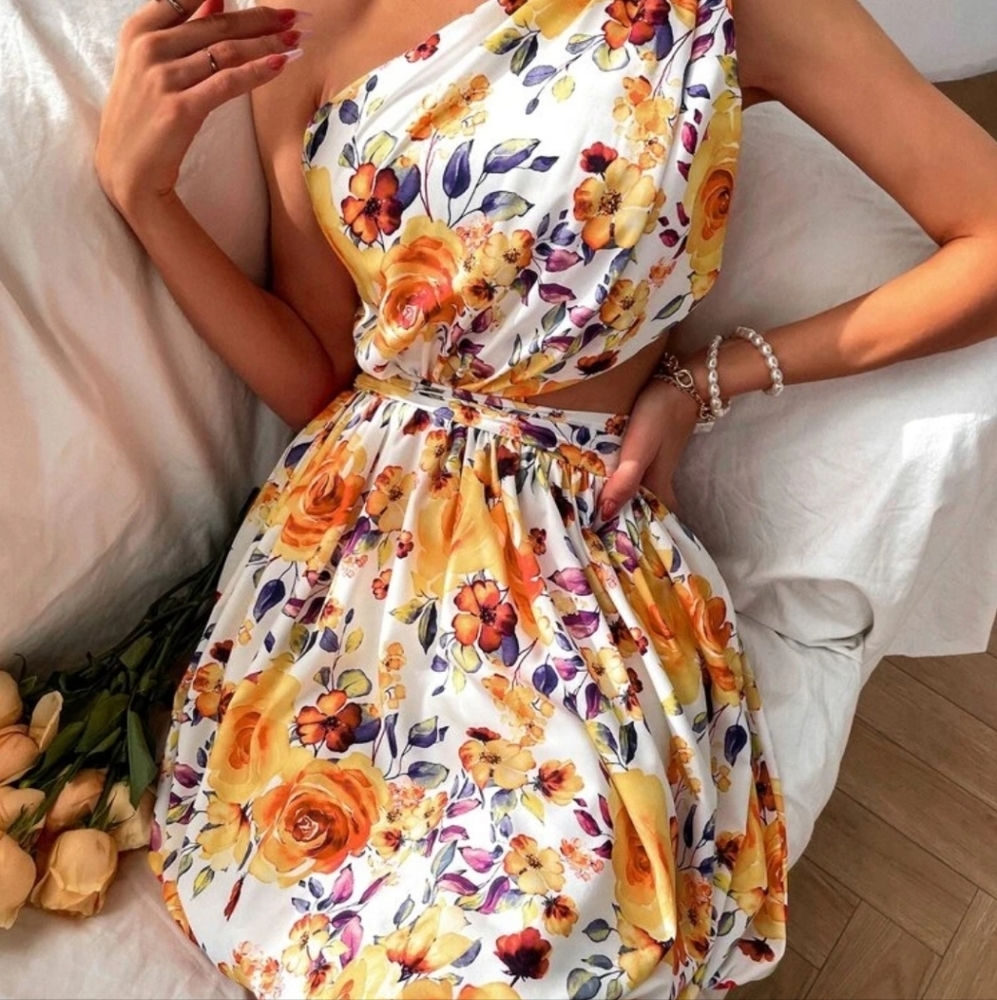 New asymmetrical and one-shoulder dress!